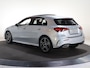 Mercedes-Benz A-klasse 180 Business Solution AMG | Panoramaschuifdak | Nightpakket | Achteruitrijcamera | Apple carplay / Android auto