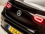 Mercedes-Benz GLC 300e 4MATIC AMG Line 320Pk Automaat (SCHUIFDAK, VIRTUAL COCKPIT, SFEERVERLICHTING, LEDER/ALCANTARA, 360 CAMERA, GROOT NAVI, STOELVERWARMING, NIEUWSTAAT)