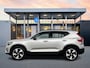 Volvo XC40 Single Motor Extended Range 82 kWh Plus | 19" Allseason | Leder / Nubuck | Getint Glas | Trekhaak | Adaptieve cruise | BLIS | Stoel/stuurverwarming | Keyless | Elektrische achterklep