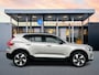 Volvo XC40 Single Motor Extended Range 82 kWh Plus | 19" Allseason | Leder / Nubuck | Getint Glas | Trekhaak | Adaptieve cruise | BLIS | Stoel/stuurverwarming | Keyless | Elektrische achterklep