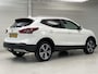 Nissan Qashqai 1.3 DIG-T N-Connecta / Eerste Eigenaar / Dealer Onderhouden / Panoramadak / Navigatie / Trekhaak 1300 KG / All Seasonbanden / 360 Graden Camera /