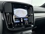 Volvo XC40 T5 Recharge R-Design | 19" | Leder/Nubuck | Panoramadak | Trekhaak | Adaptieve cruise | Stoel/stuurverwarming | Getint glas | Parkeercamera AUTOMATIC | Elektrisch glazen panorama-dak | Keyless entry | LED koplampen | Lichtmetalen velgen 5-spaaks 19" | Parkeersensor achter | Parkeersensor voor | Parkeersensor voor | Trekhaak uitklapbaar | Navigatiesysteem full map + hard disk | Cruise control