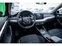 Skoda Octavia Combi 1.0 e-TSI Business Edition Plus | Elektrisch glazen panorama-dak | Trekhaak uitklapbaar | Voorstoelen verwarmd