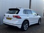 Volkswagen Tiguan 1.5 TSI Highline Business R | Panorama Dak | Stoelverwarming