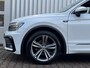 Volkswagen Tiguan 1.5 TSI Highline Business R | Panorama Dak | Stoelverwarming