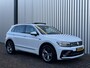 Volkswagen Tiguan 1.5 TSI Highline Business R | Panorama Dak | Stoelverwarming