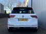 Volkswagen Tiguan 1.5 TSI Highline Business R | Panorama Dak | Stoelverwarming
