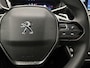 Peugeot 2008 SUV Allure Pack 130pk Automaat | Navigatie | Achteruitrijcamera | 3D Cockpit | Climate Control | Adaptieve Cruise Control | Led koplampen | Parkeersensoren | Afwijkende dakkleur | Keyless start | Apple Carplay / Android Auto | Bluetooth | DAB+ radio | Donker getint glas | 17" lichtmetalen velgen |