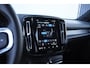 Volvo XC40 212PK Automaat B4 Plus Dark Elektrische stoelen met geheugen/ Harman kardon audio/ BLIS/ Stoelverwarming/ Stuurverwarming/ Achteruitrijcamera