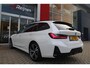 BMW 3-Serie Touring 330e 292PK M-SPORT | PANORAMISCH SCHUIF/KANTEL DAK | M-SPORT PRO-PAKKET | M-SPORT REMMEN UITGEVOERD IN DONKERBLAUW MET M LOGO | BMW LIVE COCKPIT PROFESSIONAL | CURVED DISPLAY |DRIVING ASSISTANT INCL. HEAD-UP DISPLAY | PARKING ASSIST INCL. ACHTERUITRIJCAMERA | ADAPTIEVE LED KOPLAMPEN |SHADOW LINE | M-SPORTSTOELEN VOOR | LEDER VERNASCA MET CONTRAST STIKSELS M-SPORT | STOEL VERWARMING | DRAADLOZE APPLE CARPLAY | ELEKTRISCH VERSTELBARE STOELEN MET GEHEUGEN FUNCTIE | HEAD UP DISPLAY | DRAADLOZE TELEFOONLADER | DODEHOEK BEWAKING | COMFORT PACK INCL. ELEKTRISCHE ACHTERKLEP | ADAPTIVE CRUISE CONTROL | HIFI AUDIO DAB+ RADIO | COMFORT ACCESS (KEYLESS ENTRY)| DONKER GETINTE ACHTERRUITEN |