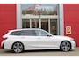 BMW 3-Serie Touring 330e 292PK M-SPORT | M-SPORT PRO-PAKKET | M-SPORT REMMEN UITGEVOERD IN DONKERBLAUW MET M LOGO | BMW LIVE COCKPIT PROFESSIONAL | CURVED DISPLAY |DRIVING ASSISTANT INCL. HEAD-UP DISPLAY | PANORAMISCH SCHUIF/KANTEL DAK | PARKING ASSIST INCL. ACHTERUITRIJCAMERA | ADAPTIEVE LED KOPLAMPEN |SHADOW LINE | M-SPORTSTOELEN VOOR | LEDER VERNASCA MET CONTRAST STIKSELS M-SPORT | STOEL VERWARMING | DRAADLOZE APPLE CARPLAY | ELEKTRISCH VERSTELBARE STOELEN MET GEHEUGEN FUNCTIE | HEAD UP DISPLAY | DRAADLOZE TELEFOONLADER | DODEHOEK BEWAKING | COMFORT PACK INCL. ELEKTRISCHE ACHTERKLEP | ADAPTIVE CRUISE CONTROL | HIFI AUDIO DAB+ RADIO | COMFORT ACCESS (KEYLESS ENTRY)| DONKER GETINTE ACHTERRUITEN |