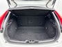 Volvo V40 Cross Country T3 Polar+ Luxury | 17" Allseason | Trekhaak | Adaptieve cruise | BLIS | Elektrisch verst. stoelen | Parkeerverwarming | Panoramadak | Harman Kardon | Parkeercamera