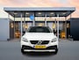Volvo V40 Cross Country T3 Polar+ Luxury | 17" Allseason | Trekhaak | Adaptieve cruise | BLIS | Elektrisch verst. stoelen | Parkeerverwarming | Panoramadak | Harman Kardon | Parkeercamera