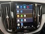 Volvo XC60 2.0 T6 Plug-in hybrid AWD Plus Dark | Trekhaak | Panormadak | Lederen bekleding | Adaptive Cruise Control |