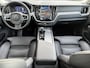 Volvo XC60 2.0 T6 Plug-in hybrid AWD Ultra Dark | Adaptive cruise control | 360° camera | Trekhaak | Stoel- en stuurverwarming | Dode hoek detectie BLIS | All season banden | Elektrisch bedienbaar panorama dak |