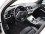 BMW 3-Serie 320i High Executive Edition | M-Sport | Sportstoelen | Digitaal Dashboard | HUD | Apple CarPlay/Android Auto | Navigatie | Camera | DAB | Stoelverwarming | Adaptieve Cruise Control | Interieur Verlichting | LED |