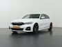 BMW 3-Serie 320i High Executive Edition | M-Sport | Sportstoelen | Digitaal Dashboard | HUD | Apple CarPlay/Android Auto | Navigatie | Camera | DAB | Stoelverwarming | Adaptieve Cruise Control | Interieur Verlichting | LED |
