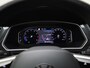Volkswagen Tiguan 1.5TSI/150PK R-Line Blackstyle DSG · Panoramadak · Apple/Android · Parkeersensoren + Camera