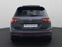 Volkswagen Tiguan 1.5TSI/150PK R-Line Blackstyle DSG · Panoramadak · Apple/Android · Parkeersensoren + Camera