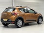 Dacia Sandero Stepway 1.0 TCe 90 Expression / Eerste Eigenaar / Dealer Onderhouden / Elektrisch Schuif/Kanteldak / Trekhaak 1100 KG / All Seasonbanden / Stoelverwarming / Climate Control / Cruise Control /