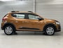 Dacia Sandero Stepway 1.0 TCe 90 Expression / Eerste Eigenaar / Dealer Onderhouden / Elektrisch Schuif/Kanteldak / Trekhaak 1100 KG / All Seasonbanden / Stoelverwarming / Climate Control / Cruise Control /