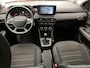 Dacia Sandero Stepway 1.0 TCe 90 Expression / Eerste Eigenaar / Dealer Onderhouden / Elektrisch Schuif/Kanteldak / Trekhaak 1100 KG / All Seasonbanden / Stoelverwarming / Climate Control / Cruise Control /