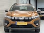 Dacia Sandero Stepway 1.0 TCe 90 Expression / Eerste Eigenaar / Dealer Onderhouden / Elektrisch Schuif/Kanteldak / Trekhaak 1100 KG / All Seasonbanden / Stoelverwarming / Climate Control / Cruise Control /