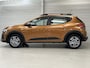 Dacia Sandero Stepway 1.0 TCe 90 Expression / Eerste Eigenaar / Dealer Onderhouden / Elektrisch Schuif/Kanteldak / Trekhaak 1100 KG / All Seasonbanden / Stoelverwarming / Climate Control / Cruise Control /