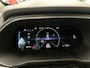 Renault Zoe R135 Edition One 52 kWh / Koopaccu! / Lederen Bekleding / Navigatie / 17 Inch Wielen / Camera / Stoel- en Stuurverwarming / Camera /