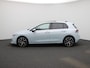 Volkswagen Golf 1.5 eHybrid Style Edition | 204 PK | SoH 100% | Panorama Dak | Trekhaak | Ergo Stoel (Massage) | Stoel en Stuurverwarming