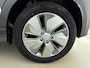 Hyundai Kona Electric EV Premium 64 kWh | Cruise | Warmtepomp | Stoel stuur verwarming + verkoeling | Elektrische stoelen | Adaptieve Cruise |