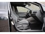 Volkswagen Golf 1.5 eTSI 150pk DSG R-Line | Navigatie | Panoramadak | 19" Velgen