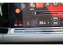 Volkswagen Golf 1.5 eTSI 150pk DSG R-Line | Navigatie | Panoramadak | 19" Velgen