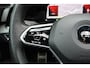 Volkswagen Golf 1.5 eTSI 150pk DSG R-Line | Navigatie | Panoramadak | 19" Velgen