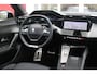 Peugeot 308 1.2 Hybrid 145PK e-DCS6 GT | PANORAMISCH SCHUIF/KANTEL DAK | FOCAL AUDIO SYSTEM | AFNEEMBARE TREKHAAK | LED MATRIX KOPLAMPEN | 360° CAMERA | DRAADLOZE APPLE CARPLAY/ANDROID AUTO | DRAADLOZE TELEFOONLADER | ELEKTRISCH BEDIENBARE BESTUURDERSSTOEL | LEDEREN/ALCANTARA BEKLEDING | STOEL/STUUR VERWARMING | ADAPTIVE CRUISE CONTROL | KEYLESS ENTRY/START | DODEHOEK DETECTIE |