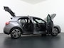 Mercedes-Benz A-klasse 180 Star Edition Luxury Line | Cruise Control | Achteruitrijcamera | DAB+ Radio | Voorstoelen Verwarmd | Sfeerverlichting | 17" Lichtmetalen Velgen