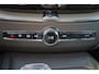 Volvo XC60 T6 Recharge AWD Ultra Black Edition - Panorama/schuifdak - IntelliSafe Assist & Surround - 360º Camera - Harman/Kardon audio - Adaptieve LED koplampen - Verwarmde voorstoestolen, stuur & achterbank - Parkeersensoren voor & achter - Elektr. bedienb. voorelen met geheugen - Head up display - Draadloze tel. lader - 21' LMV