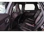 Volvo XC60 T6 Recharge AWD Ultra Black Edition - Panorama/schuifdak - IntelliSafe Assist & Surround - 360º Camera - Harman/Kardon audio - Adaptieve LED koplampen - Verwarmde voorstoestolen, stuur & achterbank - Parkeersensoren voor & achter - Elektr. bedienb. voorelen met geheugen - Head up display - Draadloze tel. lader - 21' LMV