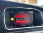 Volvo V40 T2 Polar+ | Cruise control | Stoelverwarming | LED | 16'' Velgen | Parkeersensoren achter | Navigatie |