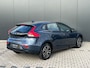 Volvo V40 T2 Polar+ | Cruise control | Stoelverwarming | LED | 16'' Velgen | Parkeersensoren achter | Navigatie |