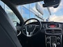Volvo V40 T2 Polar+ | Cruise control | Stoelverwarming | LED | 16'' Velgen | Parkeersensoren achter | Navigatie |