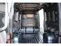 Volkswagen Crafter 35 2.0 TDI L3H3 Exclusive BPM Vrij | 177 pk | ACC | Navigatie | Digtiale Cockpit | Diefstalalarm | Camera achter |