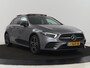 Mercedes-Benz A-klasse 250e AMG Limited | Panoramadak | Trekhaak | Carplay | Matrix LED | Keyless | Camera | Stoelverwarming | Memory | Sfeerverlichting | Navigatie | Park Assist | Widescreen | PHEV | Plug In