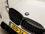 BMW 3-Serie Touring 330e High Executive Sportline 293Pk Automaat (APPLE CARPLAY, GROOT NAVI, LEDER, CAMERA, SFEERVERLICHTING, STOELVERWARMING, SPORTSTOELEN, GETINT GLAS, TREKHAAK ELEKTRISCH, ELEK ACHTERKLEP, NIEUWSTAAT)