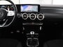 Mercedes-Benz A-klasse 160 AMG | Panoramadak | Carplay | Matrix LED | Memory | Stoelverwarming | Leder/Alcantara | Sfeerverlichting | Keyless | Widescreen | Navigatie | Camera