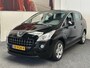 Peugeot 3008 1.6 THP ST AUTOMAAT NIEUWE DISTRIBUTIE KETTING PANORAMADAk TREKHAAK CRUISE CONTROL LM VELGEN 17 INCH IN NETTE STAAT