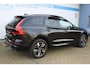 Volvo XC60 2.0 T6 Plug-in hybrid AWD Plus Dark | Keyless entry/start | Achteruitrijcamera | Elektrische kofferbakklep | Memory stand stoelen | Adaptive cruise | Wegklapbare trekhaak | Apple CarPlay/Android Auto | Climate controle | Draadloze telefoonlader | Lane assist | Stoelverwarming V+A | Stuurverwarming |