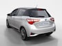 Toyota Yaris 1.5 Hybrid Design Red Navi | Camera | Metallic lak | Bovag garantie | Lage km stand | NAP