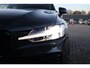 Volvo V60 2.0 T6 Recharge AWD R-Design | Adaptieve Cruise Control | Panoramadak | Trekhaak | Parkeercamera | Stoelen elektrisch verstelbaar + geheugen |