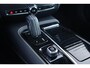 Volvo V60 2.0 T6 Recharge AWD R-Design | Adaptieve Cruise Control | Panoramadak | Trekhaak | Parkeercamera | Stoelen elektrisch verstelbaar + geheugen |